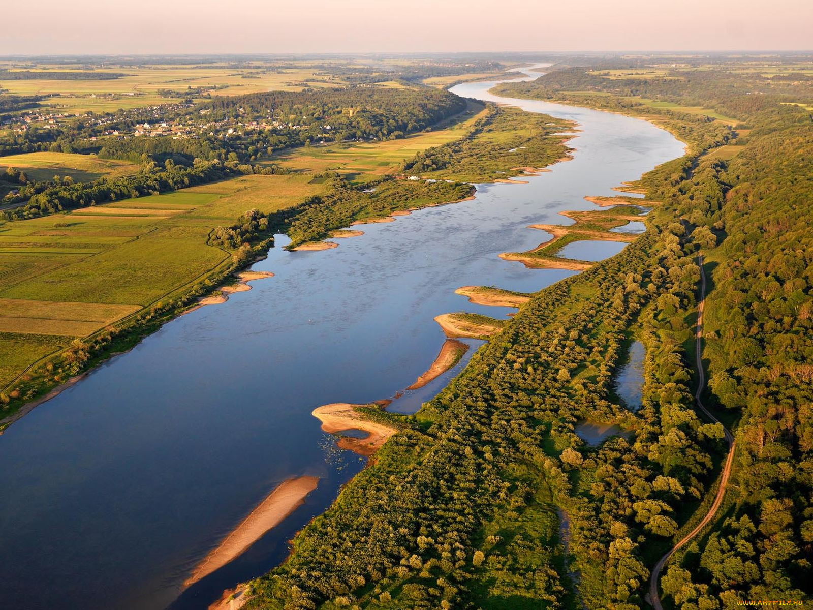 Стоком реки называют. Река Неман Литва. Река Неман в Калининградской области. Река Неман реки Литвы. Неман Калининград река.